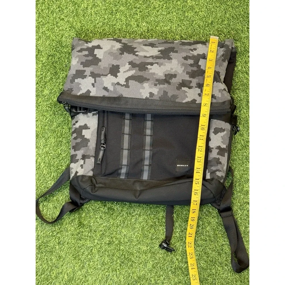 Oakley Backpack Utility Rolled Up Black Camo Blackout School